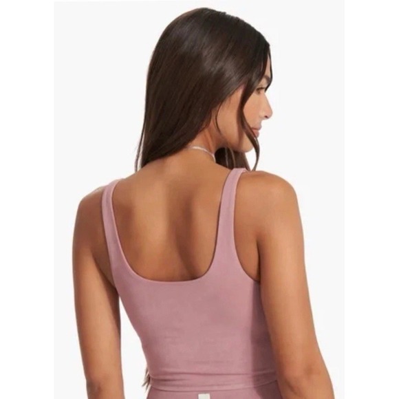 Vuori Daily Crop Tank Sz L - Washed Mauve - Built in Bra - Picture 3 of 11